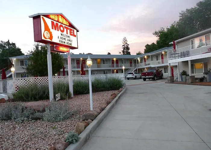 Red Wing Motel