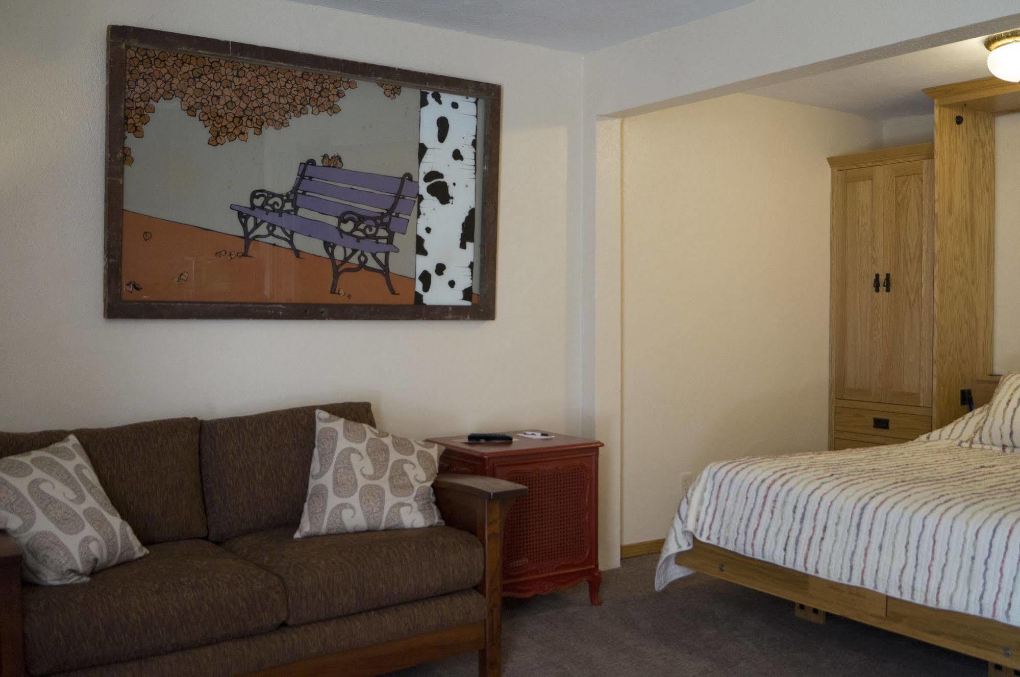 Motel Red Wing 2*